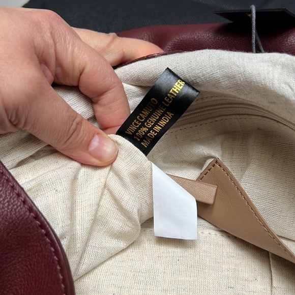 NWT Vince Camuto Lyona Leather Hobo Bag in Cranberry with dust bag - Picture 9 of 12